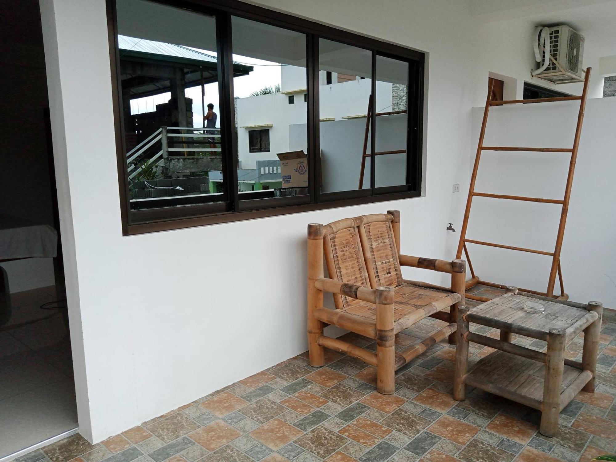 Jalyn'S Resort Sabang Puerto Galera Rom bilde