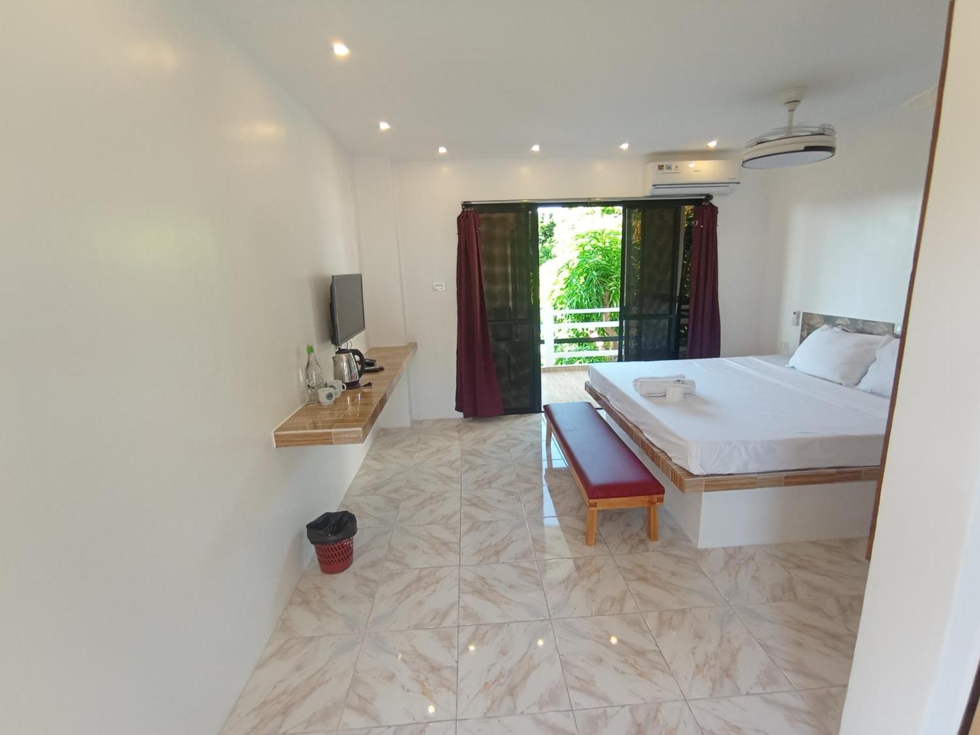Jalyn'S Resort Sabang Puerto Galera Eksteriør bilde