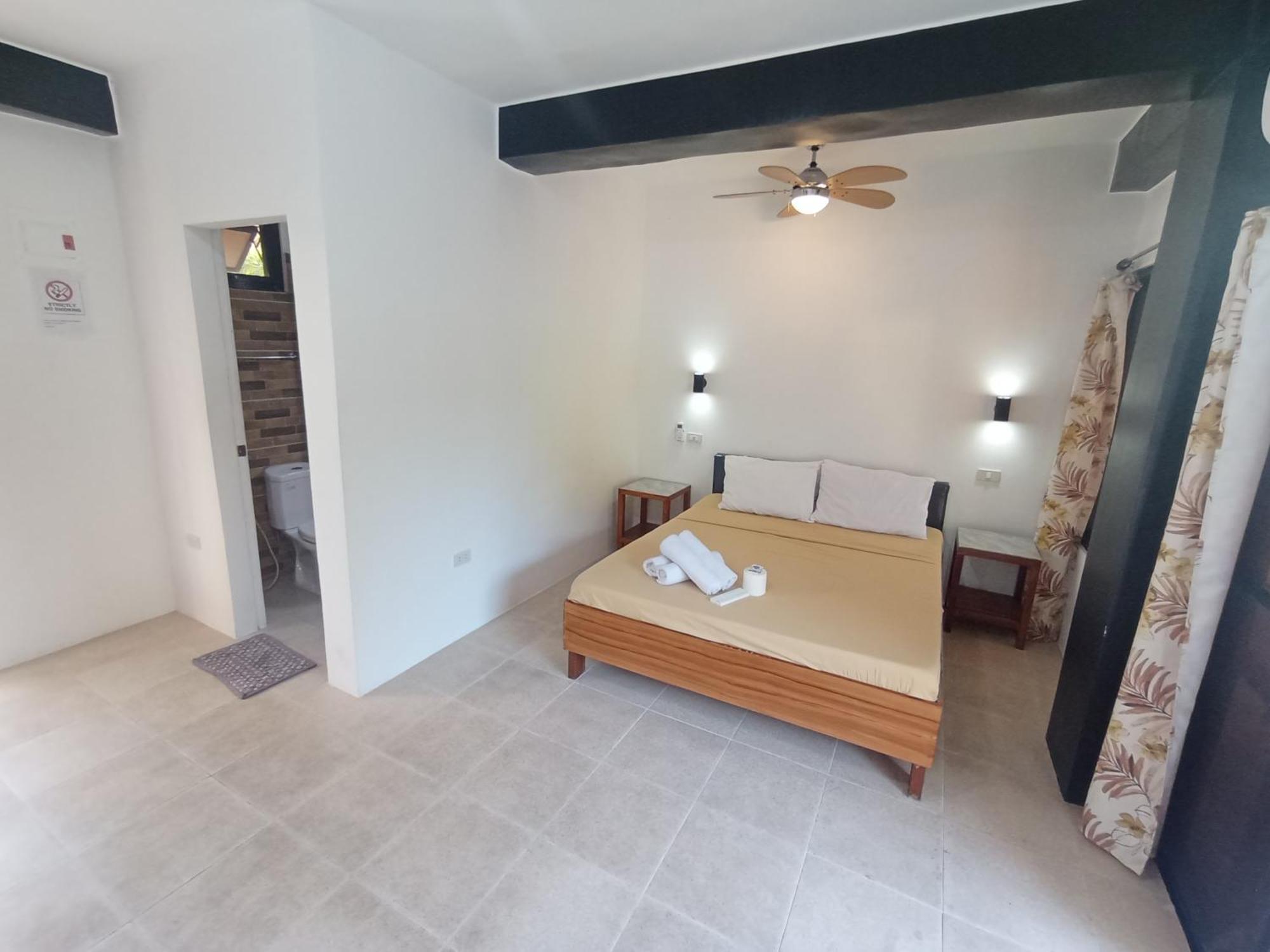 Jalyn'S Resort Sabang Puerto Galera Eksteriør bilde